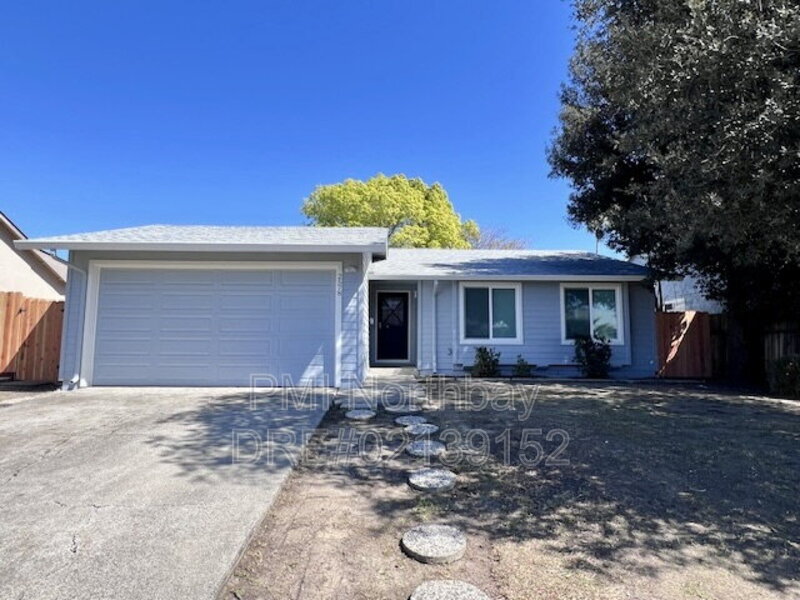 Fairfield House: 2578 Pembrook Way