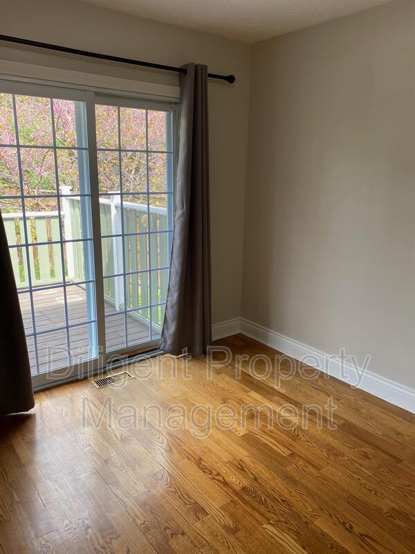 Peterborough House: 1260 Pulpit Rd