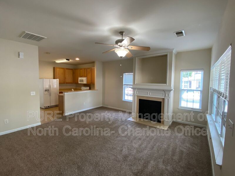 Charlotte Townhome: 8602 Twined Creek Lane