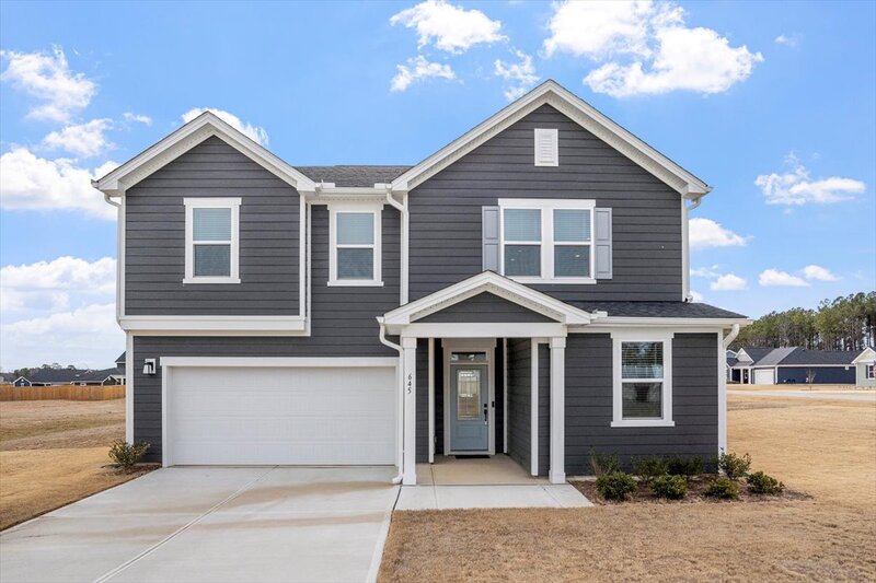 Fuquay-Varina House: 645 Thomas Gage Drive