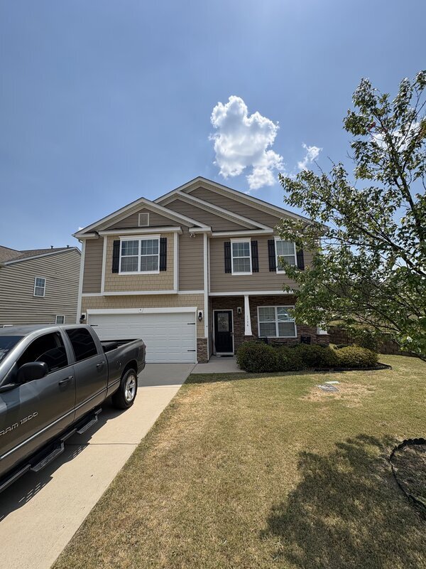 Blythewood House: 1174 Primrose Dr