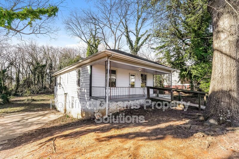 Winston-Salem House: 2230 Greenway Avenue Northwest