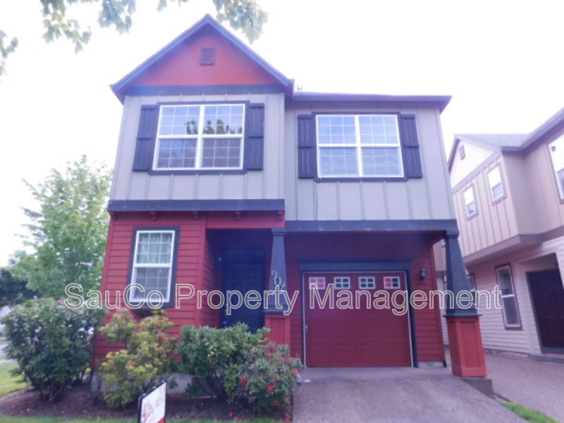 Hillsboro House: 902 SE Portlandia Ave