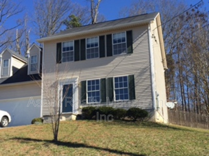 Powell House: 8212 Tangle Grove Lane