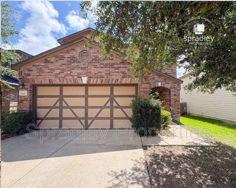 Temple House: 1047 Tumbleweed Trl