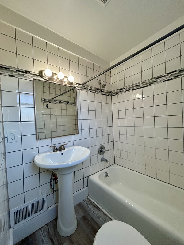 Wyandotte Condo: 82 Poplar Street - 1