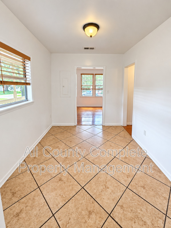 Main Rental Photo 10