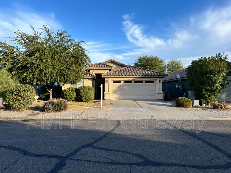San Tan Valley House: 3194 W. Yellow Peak Drive