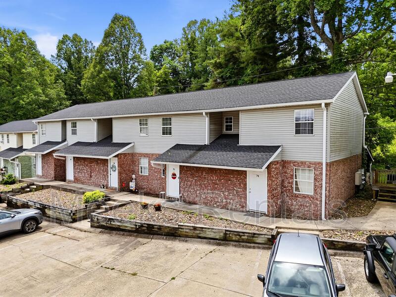 Hurricane Apartment: 100 Boncarbo Ln