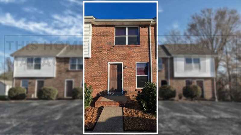 Clarksville Townhome: 1531 E Knollwood Circle