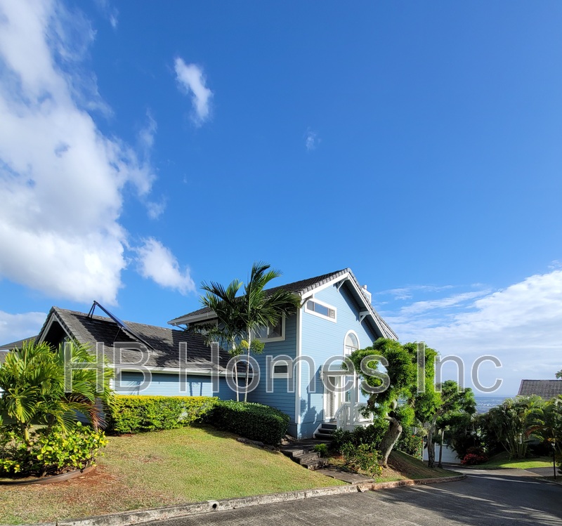 Aiea House: 99-969E Aiea Heights Drive
