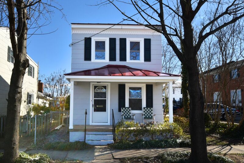 Fredericksburg House: 918 Mercer Street