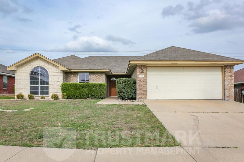 Killeen House: 5406 Shawn Dr