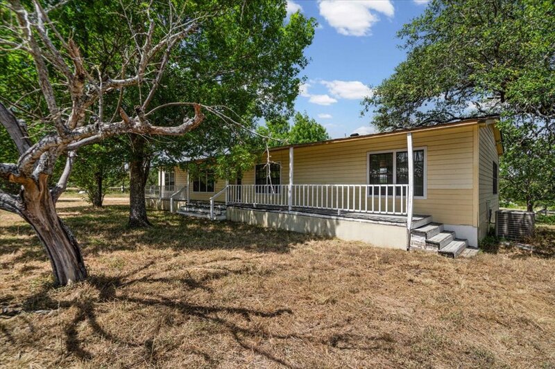 Austin House: 13501 Nutty Brown Road
