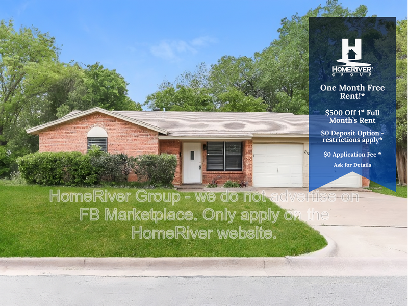 Burleson House: 212 Stefanie St