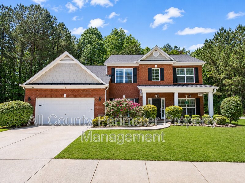 Lawrenceville House: 380 Simonton Crest Dr