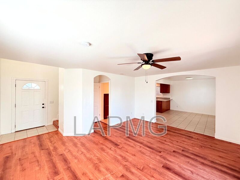 San Pedro House: 762 W. 21st St.