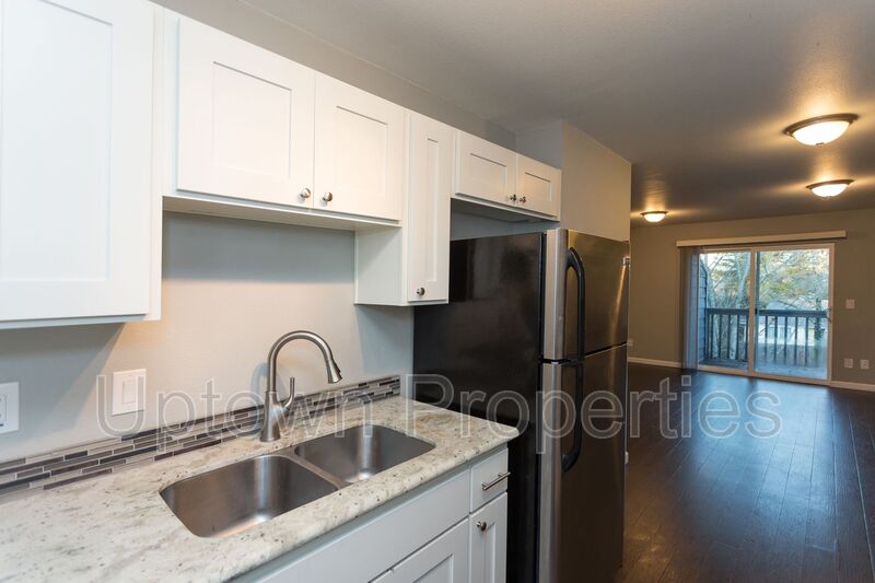 Beaverton House: 12225 SW Longhorn Ln