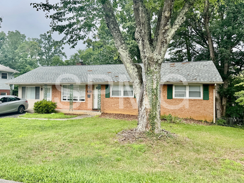 Roanoke House: 1662 Barnett Road Northwest