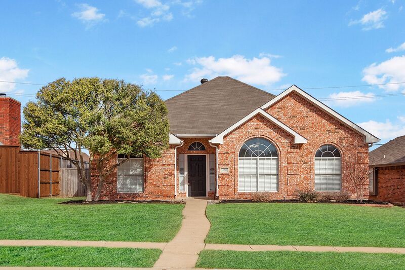 Frisco House: 10716 Trestles Rd