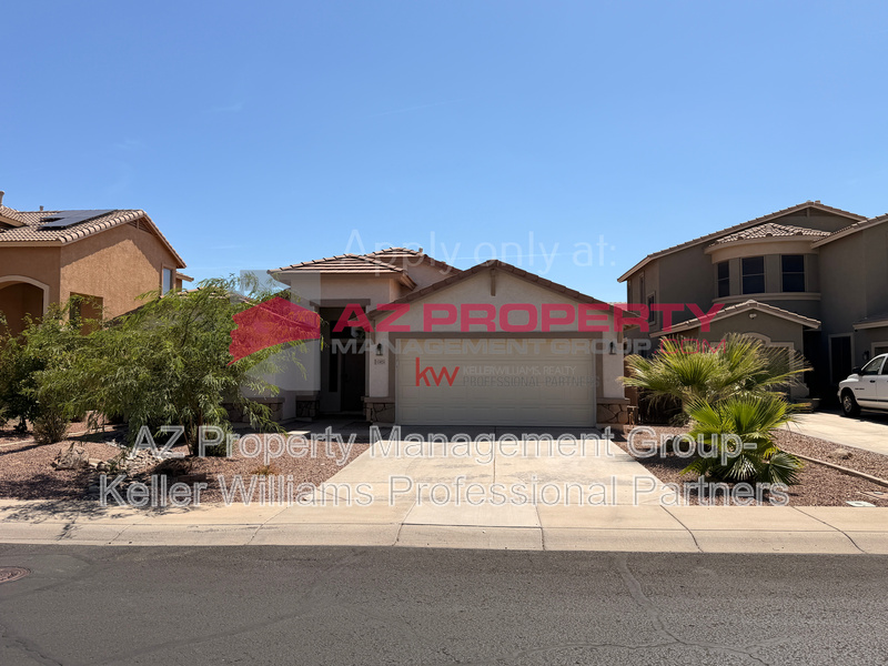 Surprise House: 15025 W Desert Hills Dr