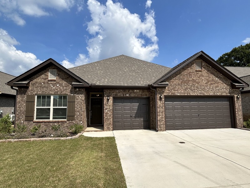 Huntsville House: 115 Pomelo Street