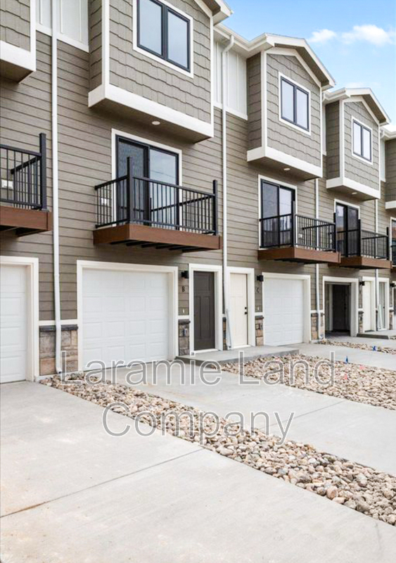 Laramie Condo: 569 North 12th Street - C