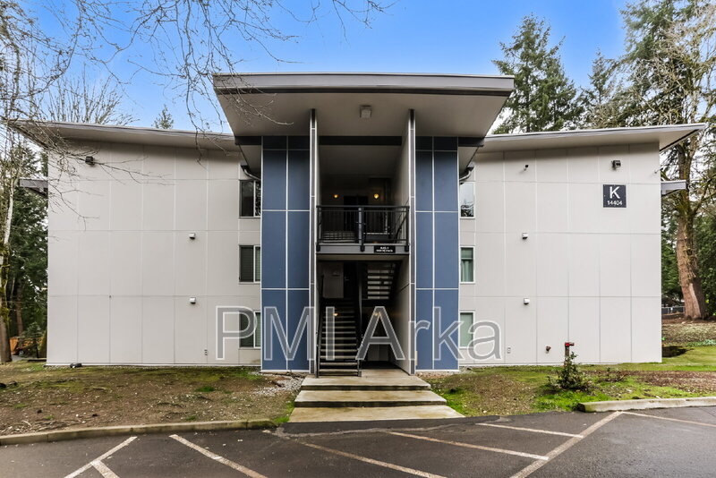 Bellevue Condo: 14404 Northeast 31st Street K106