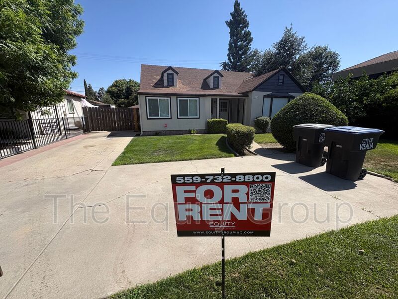 Visalia House: 309 West Noble Avenue