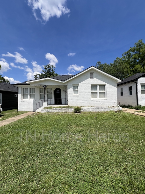 Knoxville House: 2811 East 5th Avenue
