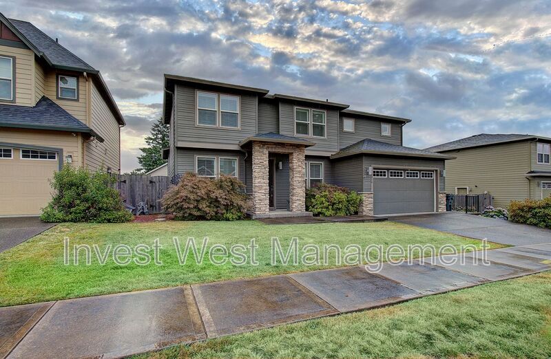 Camas House: 4014 NE Tacoma Court
