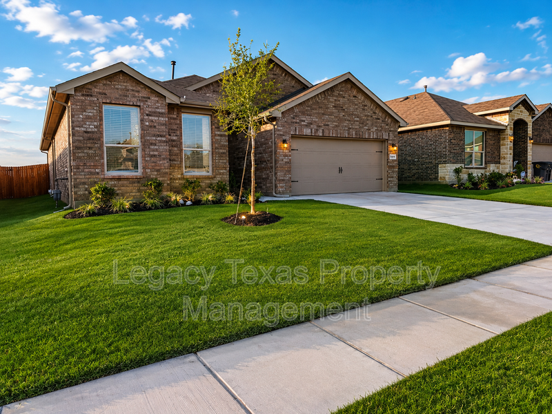 Cleburne House: 1911 Cherokee Lane