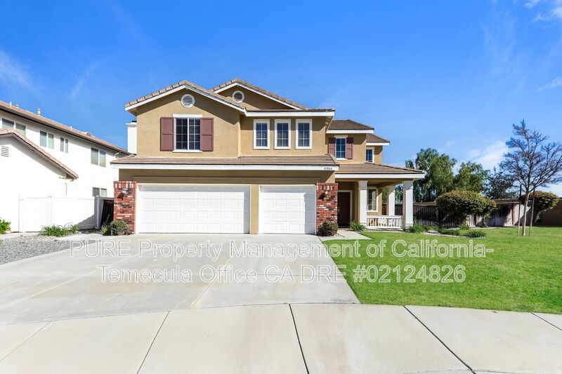 Wildomar House: 35964 Camelot Circle