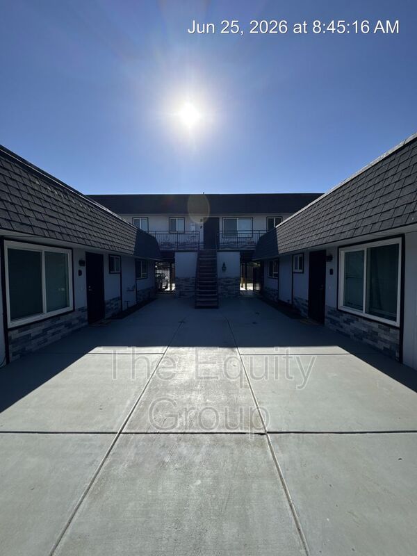 Visalia Condo: 510 N Encina