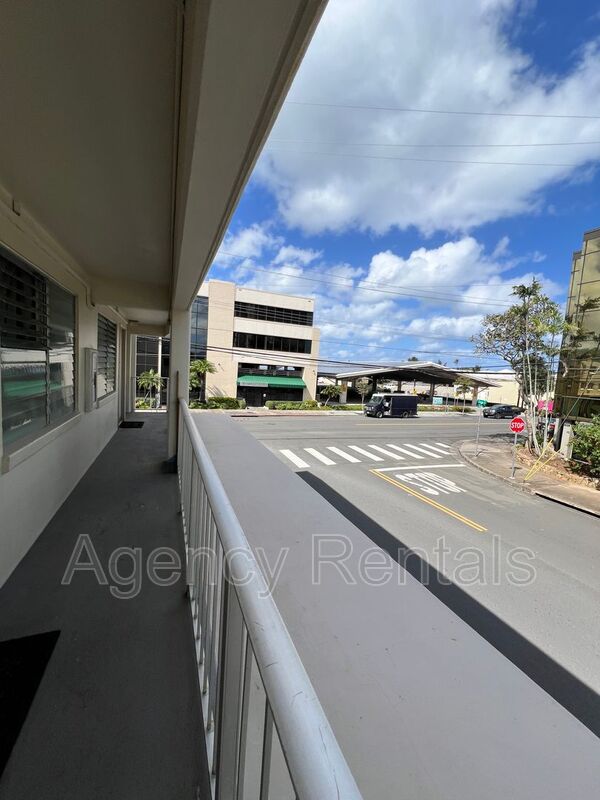 Kailua Condo: 45 Aulike St.