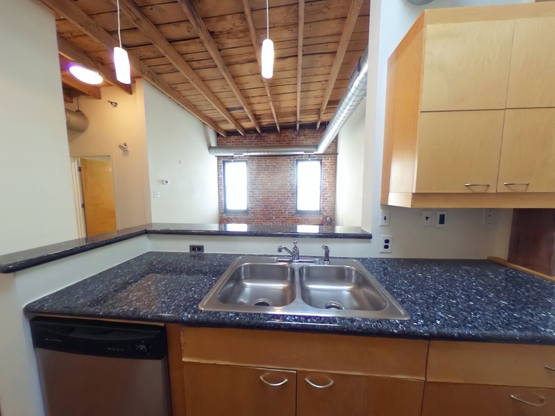 Richmond House: 1318 W Broad St