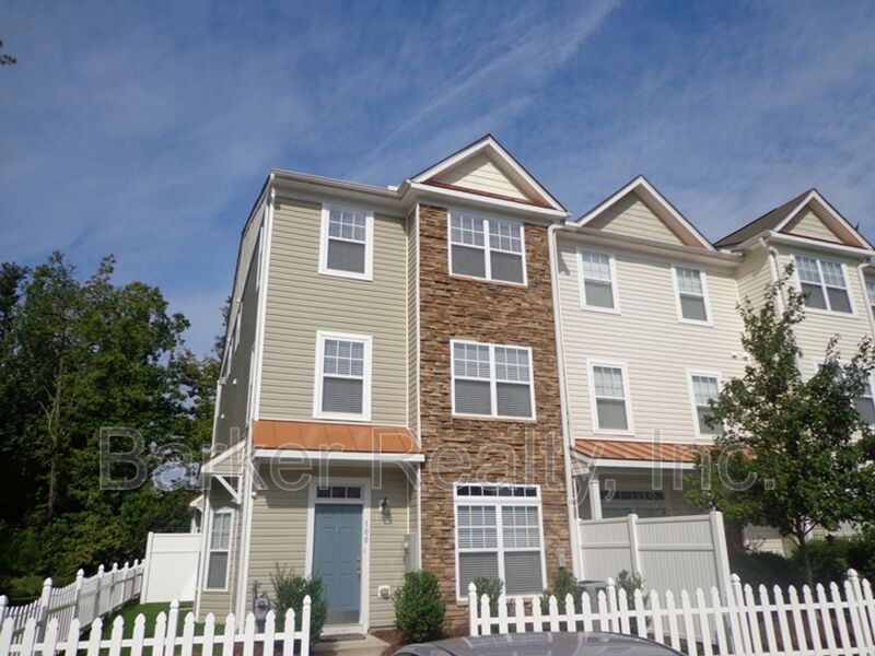 Raleigh Townhome: 11711-100 Mezzanine Drive