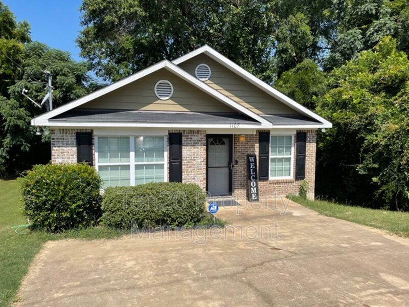 Request a Viewing for 1107 Ingersoll Dr Tenant Turner