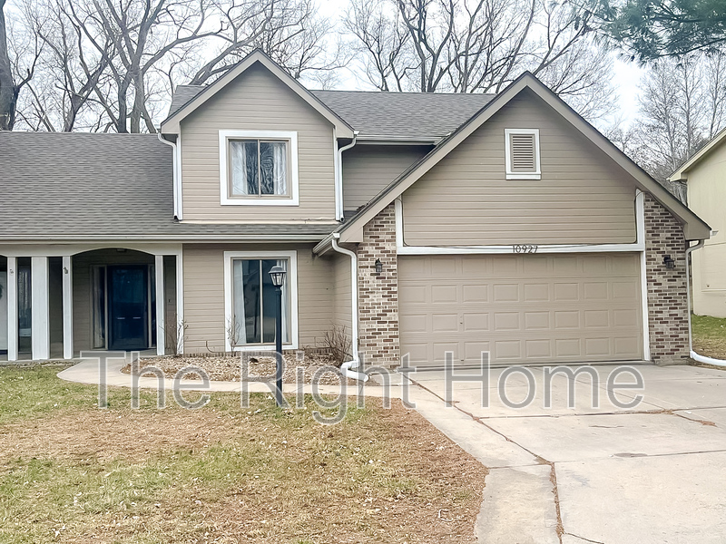 Omaha House: 10927 Marcy Plz