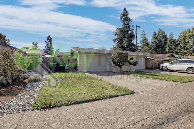 Carmichael House: 5636 Clark Avenue