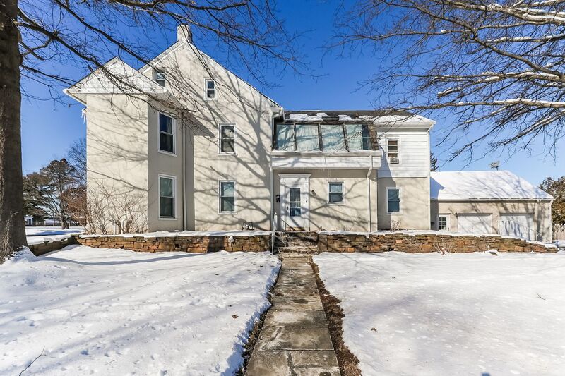 Lansdale Condo: 1003 W Main St