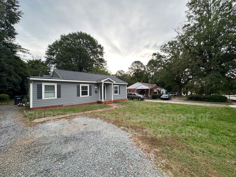 Charlotte House: 2615 Ashley Rd