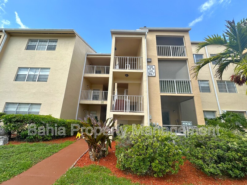 Miami Condo: 15295 SW 106th Ln