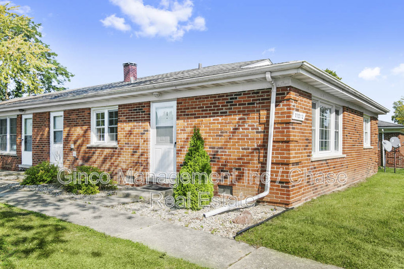 Mokena House: 11212 1st St - 1