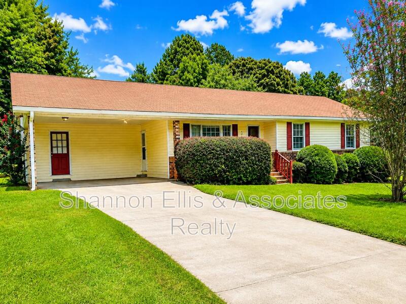 Griffin House: 405 Elder Rd