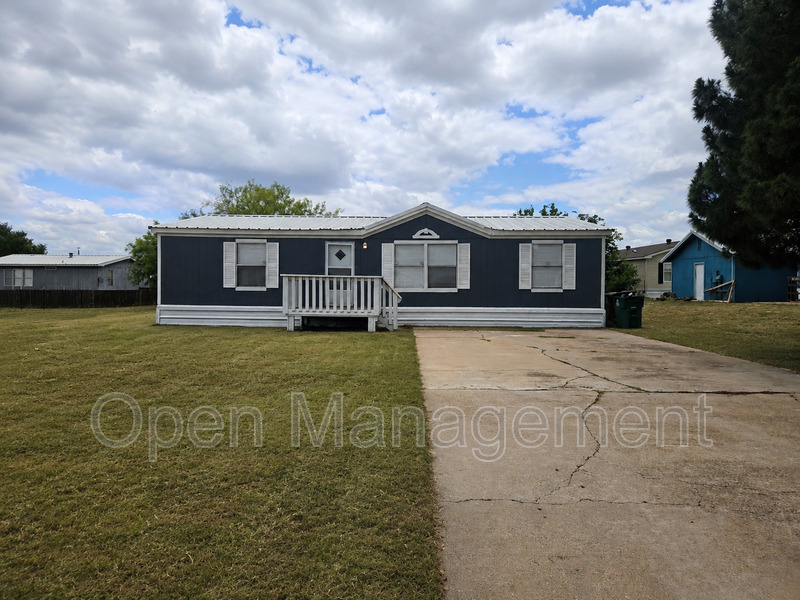 San Angelo House: 3300 Voight Blvd