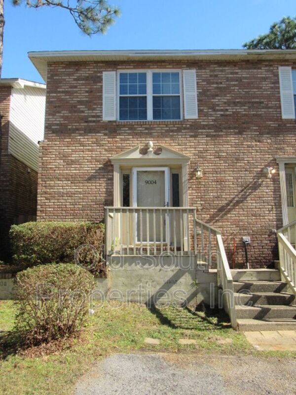Pensacola Townhome: 9004 Governors Place Ct