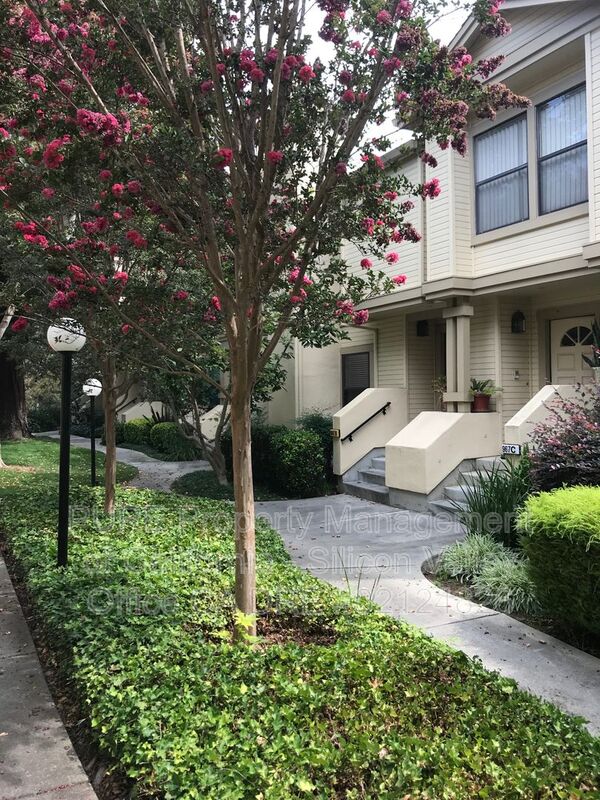 Sunnyvale Condo: 967 La Mesa Terrace - unit-D