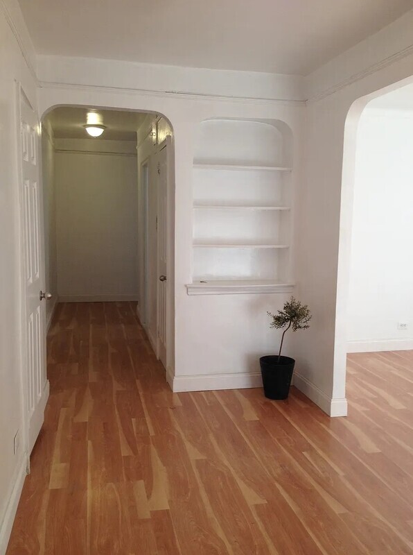 Forest Hills Condo: 99-45 67th Rd
