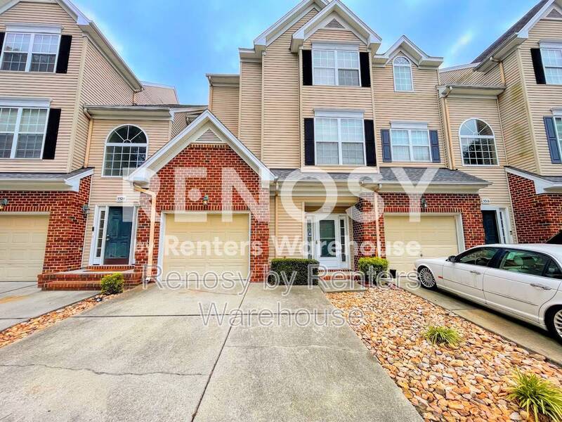Virginia Beach House: 5520 Summer Crescent